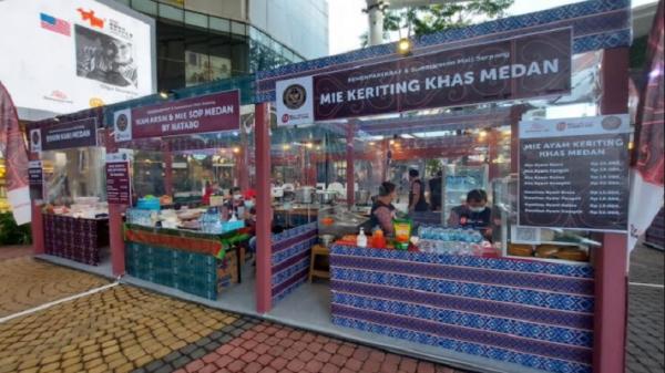 Beli Danau Toba 2 Kementerian Pariwisata dan Ekonomi Kreatif menggelar Beli Kreatif Danau Toba di Summarecon Mall Serpong pada 11-21 Februari 2021. (Foto: Sindonews/Hasan Kurniawan).