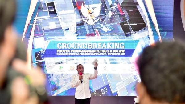 Gubernur Sumut Edy Rahmayadi2 Gubernur Sumut Edy Rahmayadi saat peletakan batu pertama (groundbreaking) pembangunan PLTGH di Desa Perupuk, Kecamatan Limapuluh, Kabupaten Batubara, Rabu (17/2/2021). (Foto: Okezone/Wahyudi Aulia Siregar)