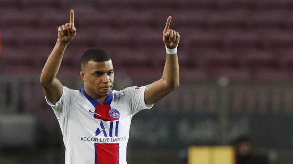 Hattrick Kylian Mbappe membantu Paris Saint-Germain menaklukkan Barcelona 4-1 pada leg pertama 16 besar Liga Champions 2020/2021 di Camp Nou, Rabu (17/2/2021) dini hari WIB.  (Foto: REUTERS)