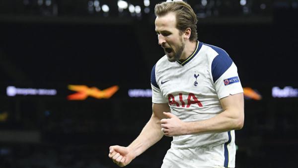 Harry Kane Tottenham Striker Tottenham Hotspur Harry Kane merayakan gol keduanya ke gawang Dinamo Zagreb pada leg pertama 16 besar Liga Europa 2020/2021 di Tottenham Hotspur Stadium, London, Jumat (12/3/2021) dini hari WIB. (Foto: REUTERS)