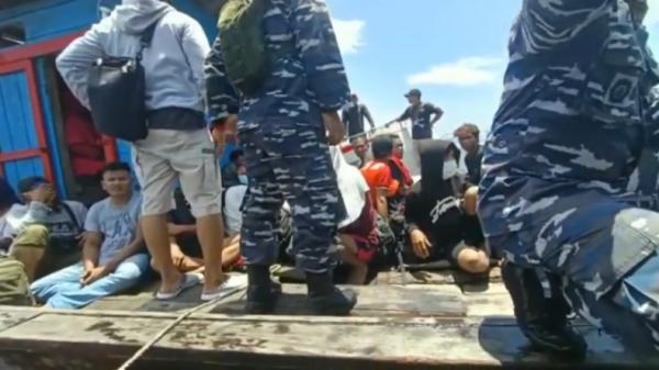 TNI AL TNI Angkatan Laut Tanjung Balai Asahan Lantamal I Koarmada I kembali mengamankan 115 pekerja migran ilegal (Istimewa)