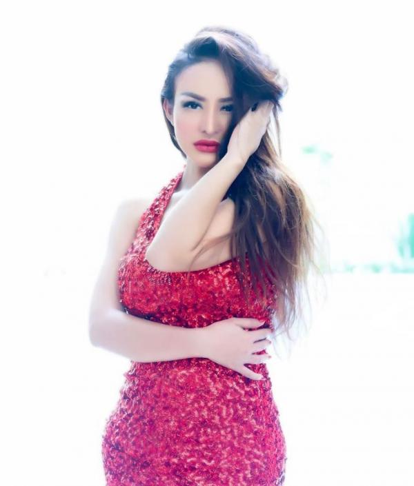 18 Alona 1
