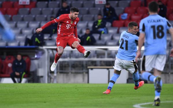 Bayern Munchen Vs Lazio Bayern Munchen menendang Lazio dari perburuan titel Liga Champions. Wakil Italia kini tak tersisa. (Foto: Reuters)