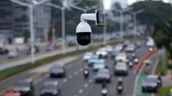 Tilang elektronik atau Electronic Traffic Law Enforcement (ETLE) secara nasional di 12 Kepolisian Daerah (Polda) mulai Selasa (23/3/2021). (Foto: Sindonews)