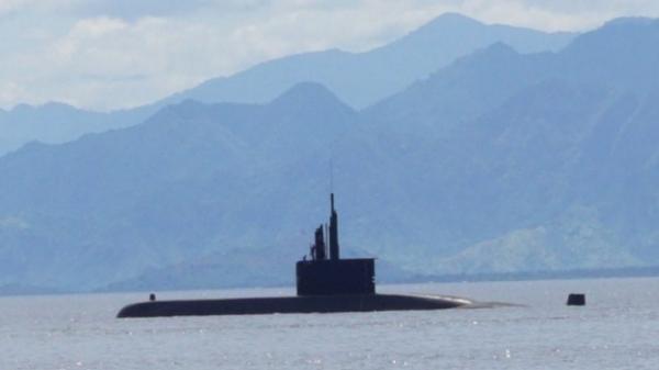 Panglima TNI Marsekal TNI Hadi Tjahjanto meresmikan KRI Alugoro-405 dan Pengukuhan Komandan KRI Alugoro-405 di Dermaga Selat Lampa, Kepri, Selasa (6/4/2021). (Foto: Puspen TNI).