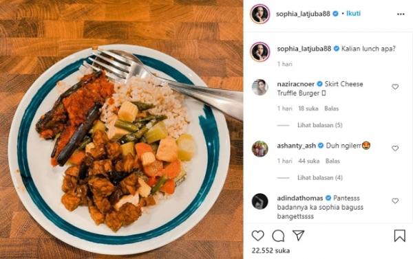 menu sophia latjuba Sophia Latjuba unggah foto makan siangnya. (Foto: Instagram)