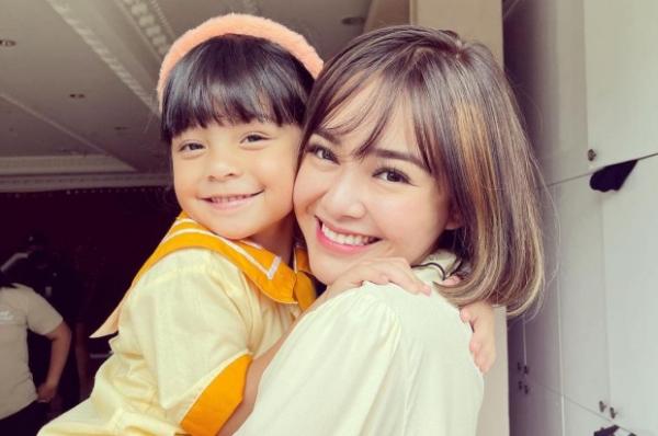 (Foto: Instagram @amandamanopo)