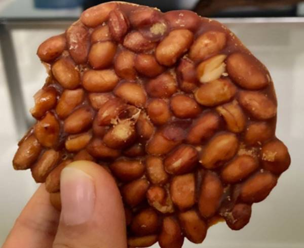 Ampyang Khas Solo Ampyang Khas Solo (Foto: Instagram @lilyanisoetirta)