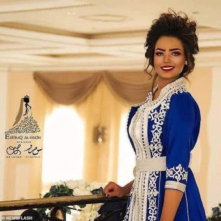 Entesar Al-Hammadi Entesar Al-Hammadi tampil glamor.