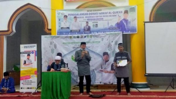 Suasana saat Ustaz Zacky Mirza mengisi ceramah di Masjid Al Mukarom, Desa Rawangkao Barat, Kecamatan Lubuk Dalam, Kabupaten Siak, Provinsi Riau. (Foto: Ist)