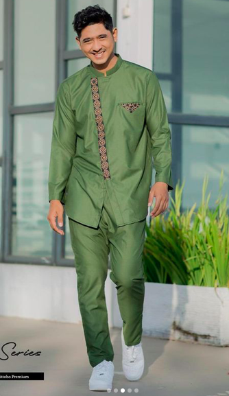 25arya Saloka2 Gaya Arya Saloka mengenakan Baju Koko. (Foto: Instagram/ Arya Saloka)