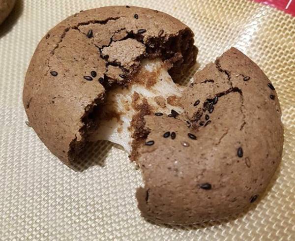 Mencicipi Mochi Cookies Foto: IG @vivianip12