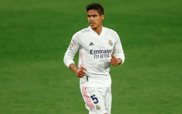 Raphael Varane Raphael Varane menjadi tumbal kemenangan Real Madrid atas Osasuna dengan skor 2-0 pada jornada ke-34 Liga Spanyol, Minggu (2/5/2021) dini hari WIB. (Foto: CDN)