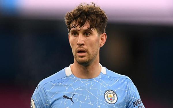 John Stones Bek Manchester City John Stones tak ciut nyali menghadapi dua striker Paris Saint-Germain (PSG) Neymar Jr dan Kylian Mbappe. (Foto: Getty Images)