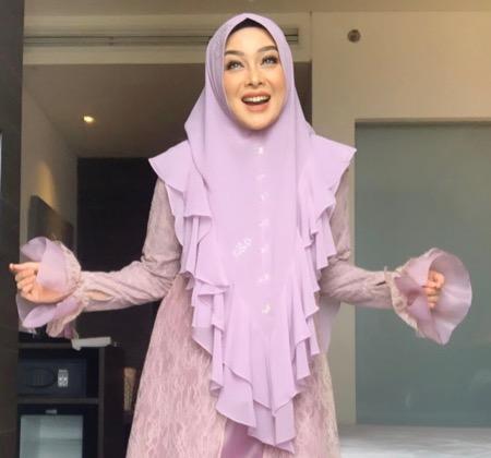TArtis Cantik Asal Banjarmasin, Terry Putri TArtis Cantik Asal Banjarmasin, Terry Putri