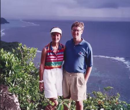Melinda dan Bill Gates 3 Melinda dan Bill Gates saat liburan.
