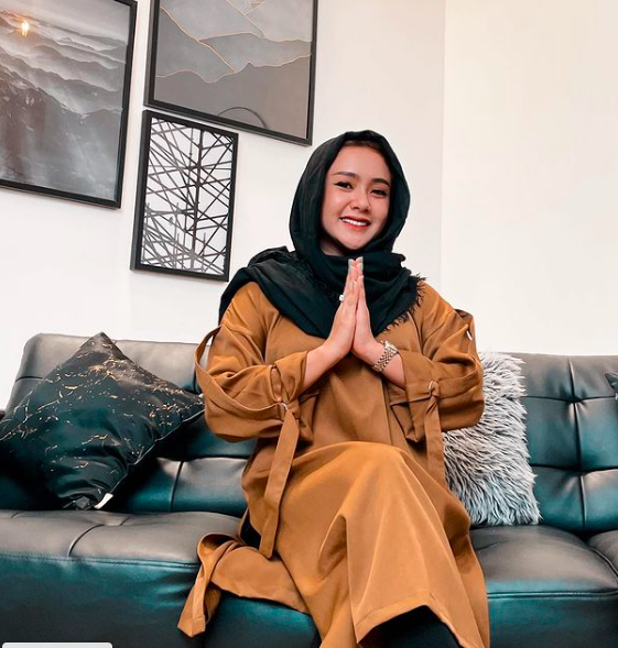 Gaya kece Cita Citata. (Foto: Instagram/Cita Citata)