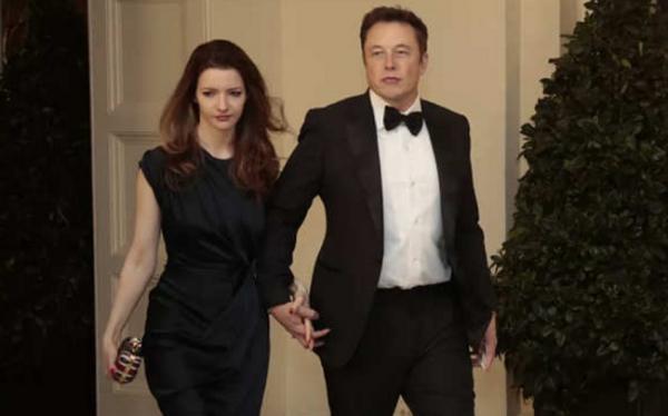 Elon Musk dan Justine Wilson Elon Musk dan Justine Wilson
