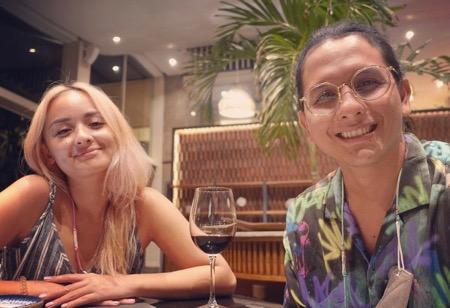 Joanna A Saat dinner berdua.