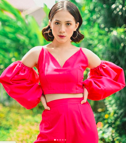 11 Adhisty Zara 2 Artis Indonesia yang Mengidolakan BTS. (Foto: Instagram)