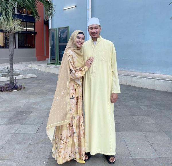 Fashion para artis rayakan Hari Raya Idul Fitri. (Foto: Instagram)