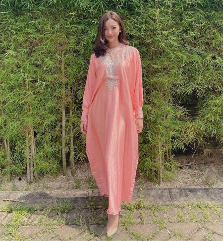 Glenca Chysara Lebaran Gaya Glenca saat Lebaran pilih palet peach.