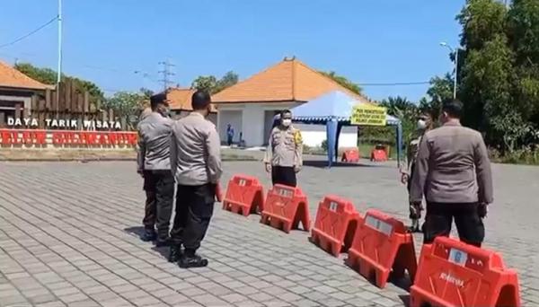 Polres Jembrana menyiapkan empat pos penyekatan menghadapi arus balik Lebaran 2021. (Foto: iNews/Nyoman Sudika)