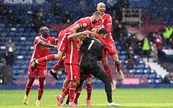 West Bromwich Albion Vs Liverpool Alisson Becker jadi pahlawan untuk Liverpool. Tandukannya di menit akhir membawa The Reds menang 2-1 atas West Bromwich Albion pada pekan ke-36 Liga Inggris. (Foto: Reuters)