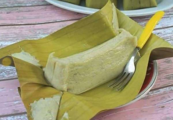 Cemilan Tradisional Barongko (Foto: Instagram@nurwellykelly)