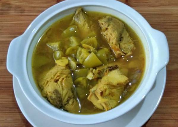 Ikan Tuna masak kuning atau Pallumara (Foto: Instagram@daridapurdiana)
