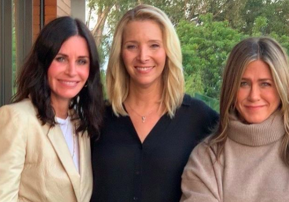 28 Lisa Setelah 17 tahun berpisah para pemain serial Friends tetap eksis di dunia hiburan. (Foto: Instagram)