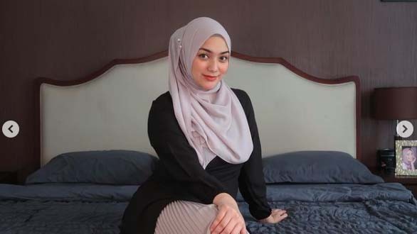 Deretan artis istiqomah berhijab bikin pangling. (Foto: Instagram)
