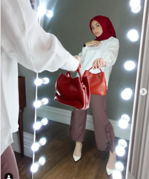 02 Citra Kirana OOTD Citra Kirana pamer foto dirinya yang sukses menurunkan berat badan sebanyak 22 kilogram pascamelahirkan anak pertamanya. (Foto: Instagram/Citra Kirana)