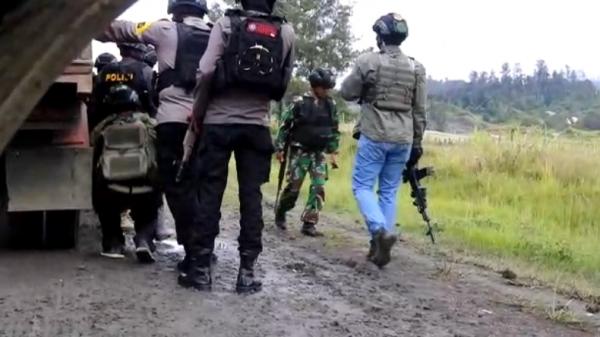 Situasi kontak tembak di Bandara Aminggaru Situasi kontak tembak di Bandara Aminggaru, Distrik Ilaga, Kabupaten Puncak, Papua (Istimewa)