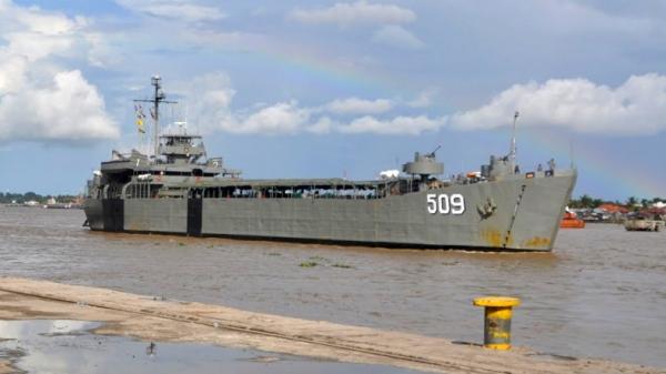 KRI Teluk Ratai 509 KRI Teluk Ratai 509 (lanalPalembang)