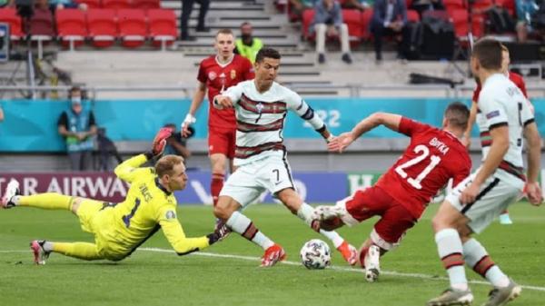 Pertandingan Hungaria vs Portugal Cristiano Ronaldo mencetak 2 gol saat pertandingan Hungaria vs Portugal. (Foto: Reuters).