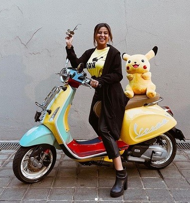 18 Vespa Awkarin