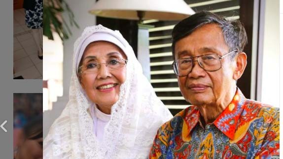 18 Nani Wijaya Dan Ajip Artis Indonesia yang Menikah di Usia 50 Tahunan. (foto: Instagram)