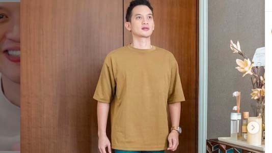 20 Rezky Deretan artis Indonesia yang berulangtahun di bulan Februari 2022. (Foto: Instagram)