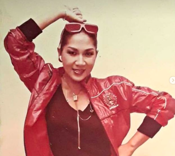 Screen Shot 2021 06 20 At 18 58 40 Titiek Puspa dari masa ke masa selalu terlihat ceria, cantik, dan memiliki gaya khas. (Foto: Instagram)