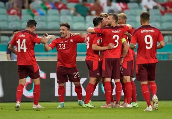 Timnas Swiss menang telak 3-1 atas Turki pada laga pamungkas penyisihan Grup A Piala Eropa 2020, Senin (21/6/2021) dini hari. (Foto: Reuters)