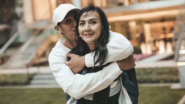 22 Rini S Bono2 Deretan artis Indonesia tercantik sepanjang masa. (Foto: Instagram)