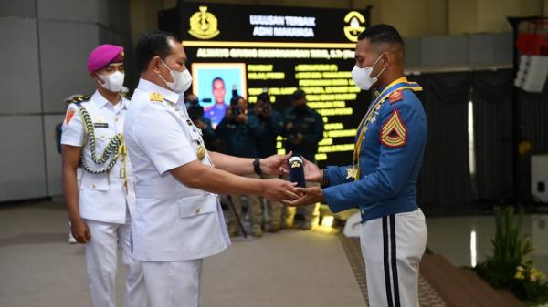 Anak tukang parkir di Papua berprestasi