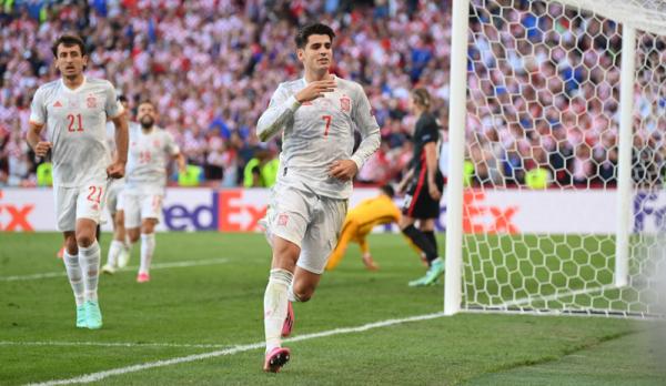 Spanyol Vs Kroasia 2 Drama delapan gol tesaji di Parken Stadium. Spanyol menang 5-3 atas Kroasia pada Babak 16 Besar Euro 2020, Senin (28/6/2021) malam WIB. (Foto:Reuters)