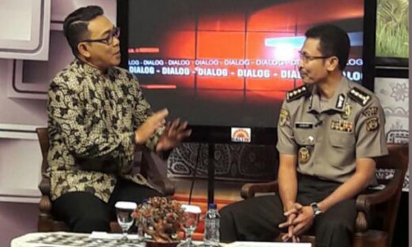 Jawari Polri Brigjen Pol Jawari (kanan) saat masih berpangkat kombes dan berdinas di Polda Bali. (Foto: Polda Bali).