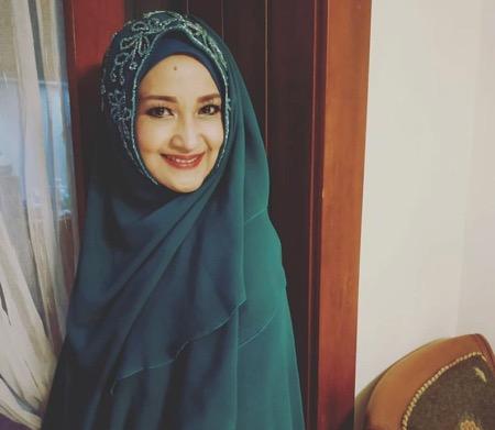 Itje Trisnawati Itje tetap cantik di usia senjanya.