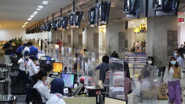 Bandara Ngurah Rai Bali-1 Suasana bandara Ngurah Rai Bali saat melayani penumpang (Dewi Umaryati/MNC Portal)