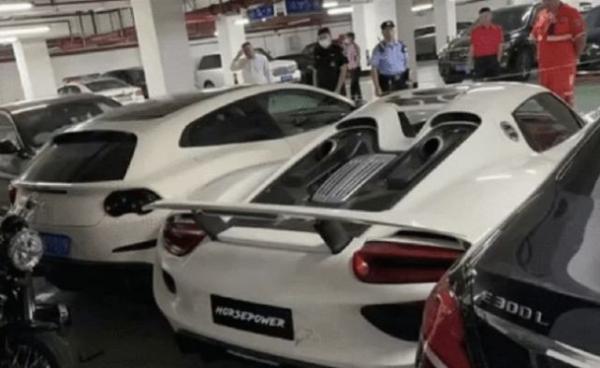 Ferrari Porsche Mercedes BMW Crash 5