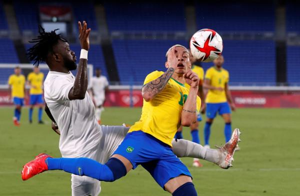 Brasil ditahan Pantai Gading 0-0 (Foto: Reuters)