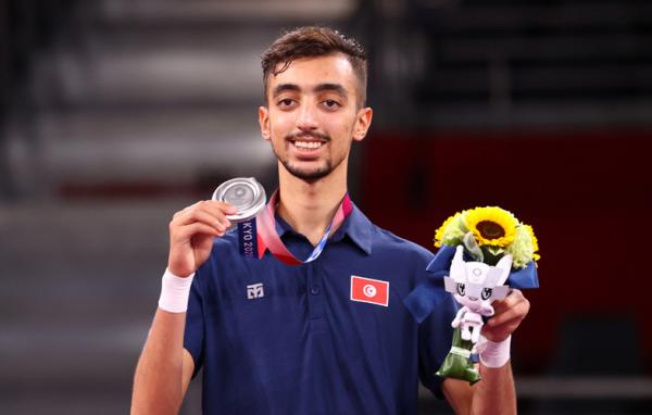 Mohamed Khalil Jendoubi Atlet taekwondo Tunisia Mohamed Khalil Jendoubi disebut mirip gelandang MU Bruno Fernandes. (Foto: Reuters)